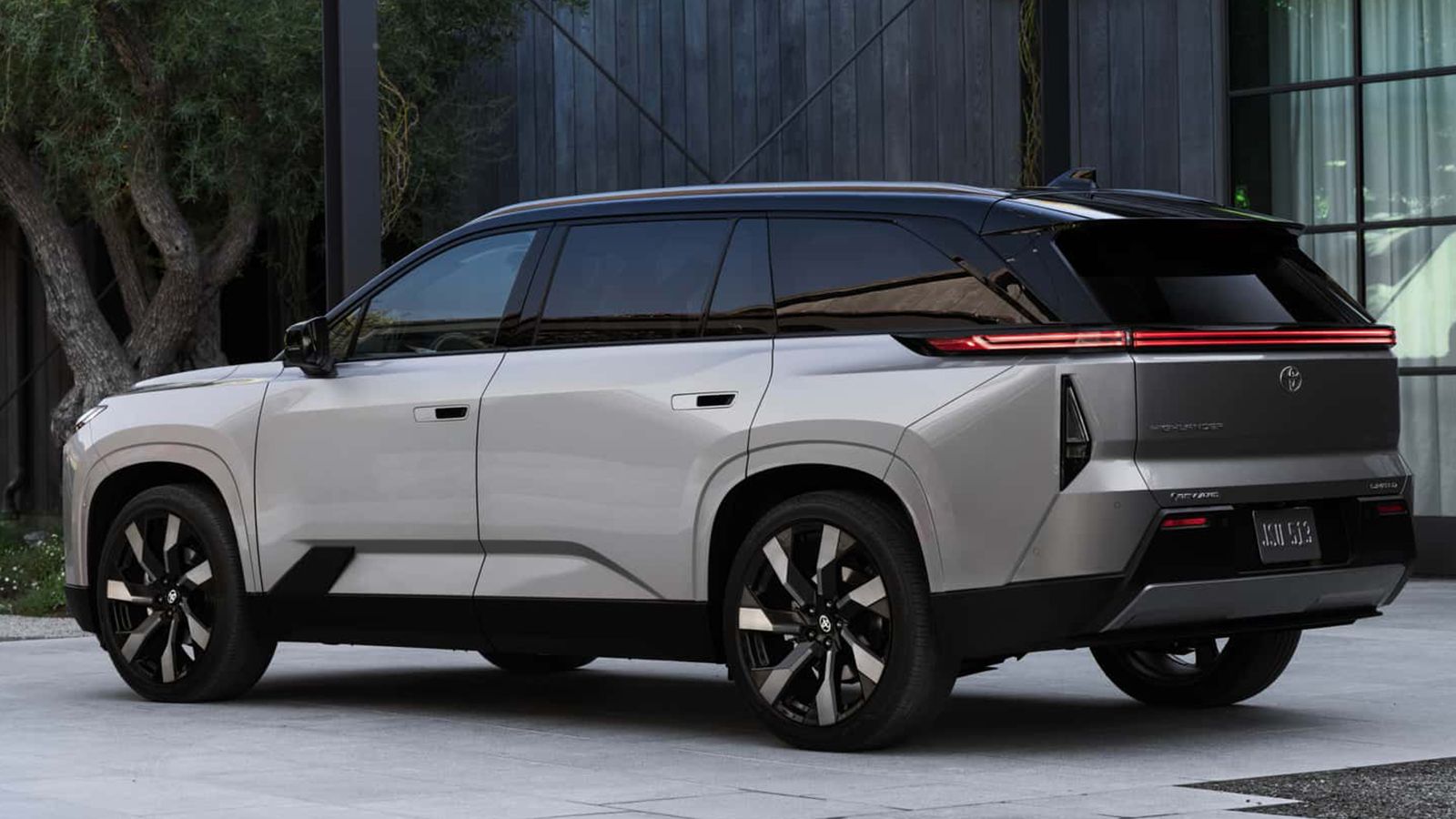 Νέο Toyota Highlander: Ντεμπούτο για το νέο ηλεκτρικό SUV των Ιαπώνων 